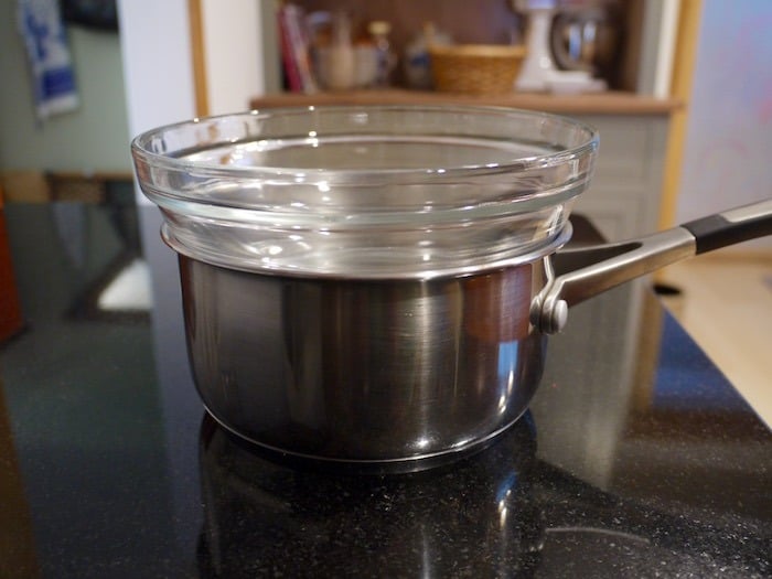 How to Make a Double Boiler With a Pot and a Bowl